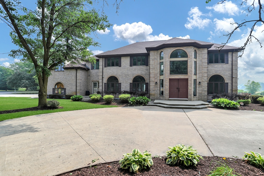 view of front of house