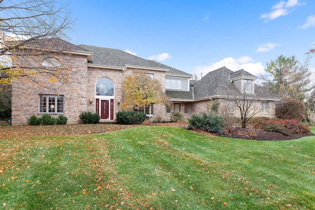 view of front of property with a front yard