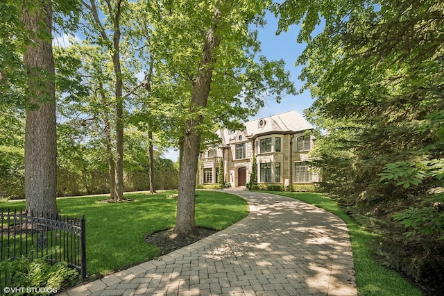 view of front of house with a front lawn