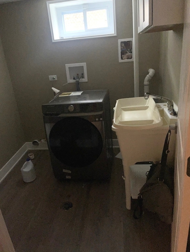 bathroom with washer / clothes dryer