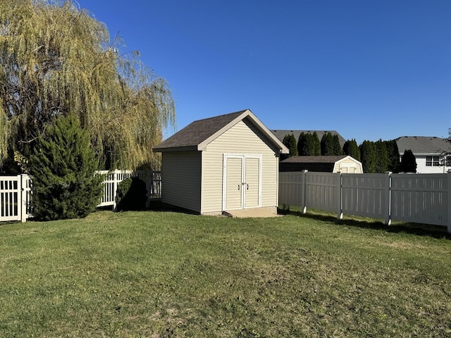 exterior space featuring a yard