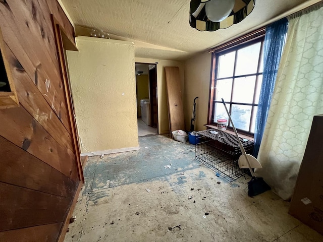 500 E 12th St, Georgetown, IL 61846 - view of empty room