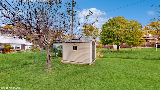 view of outdoor structure featuring a yard