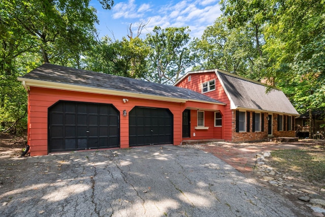 view of front facade with a garage