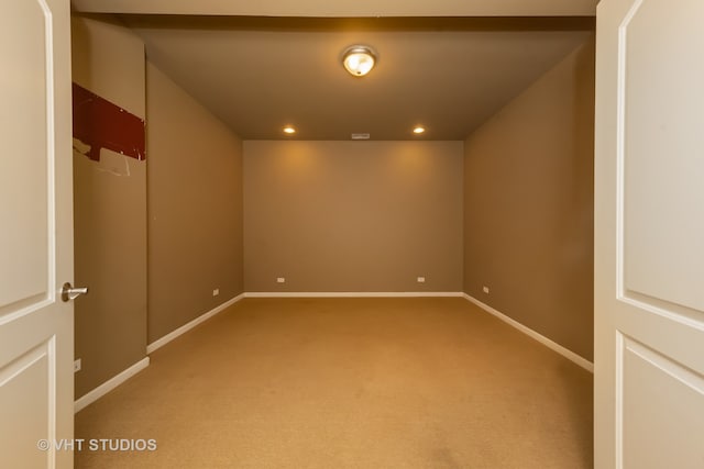 unfurnished room with carpet floors