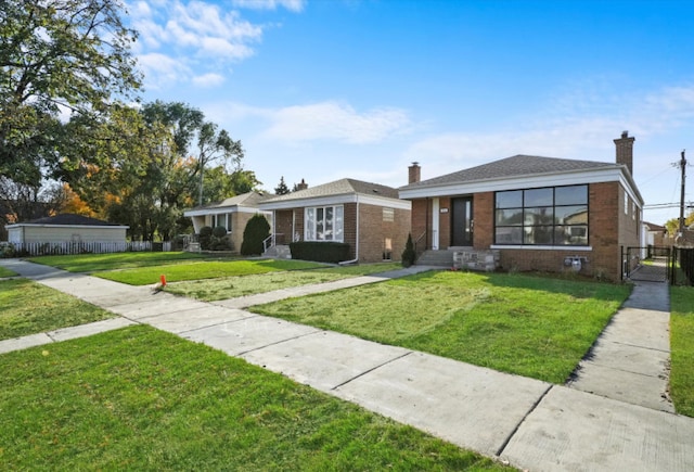 view of front of house featuring a front yard