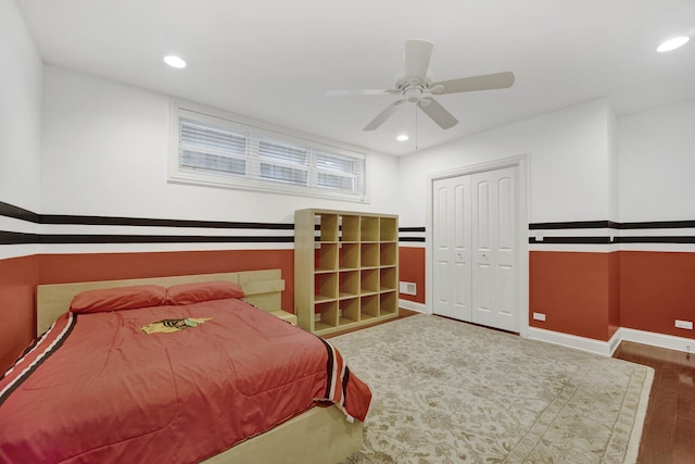 bedroom with baseboards, a closet, a ceiling fan, and recessed lighting