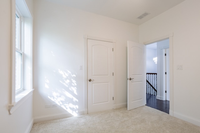 view of carpeted spare room