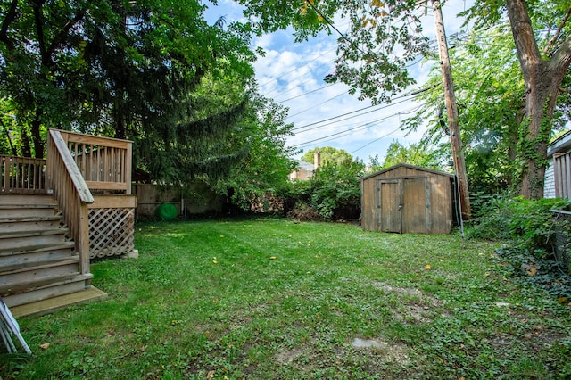 view of yard with a storage unit