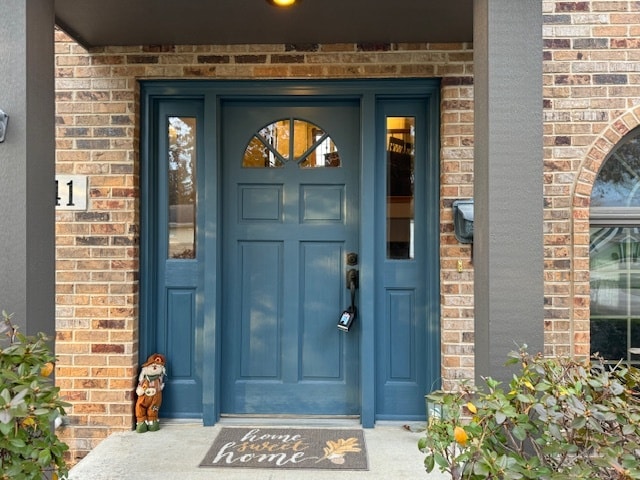 view of property entrance