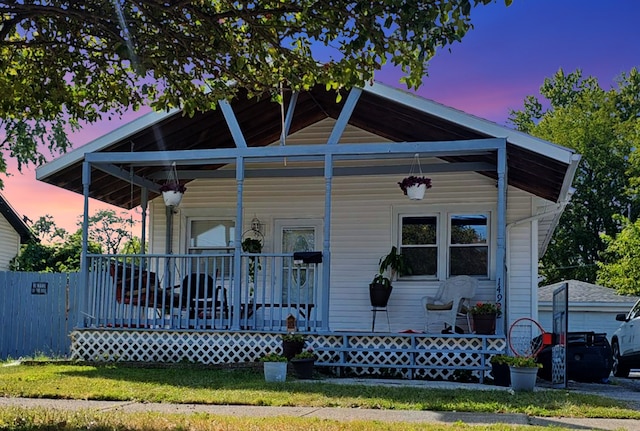 view of front facade with covered porch