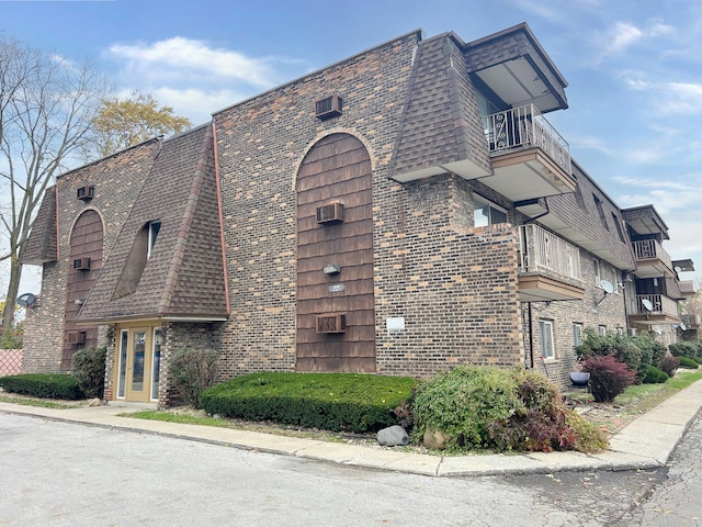 view of building exterior