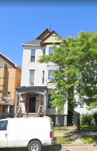 view of front facade with covered porch