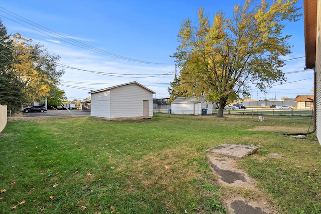 view of yard with a shed