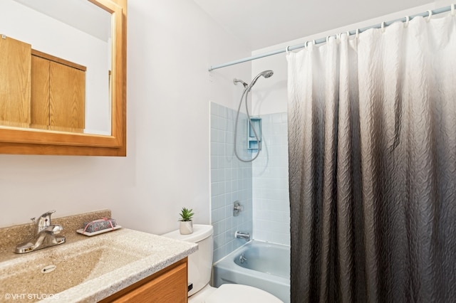 full bathroom featuring vanity, toilet, and shower / bath combo