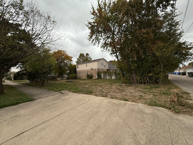 Listing photo 2 for LOT25401 N Mont Clare Ave, Chicago IL 60656