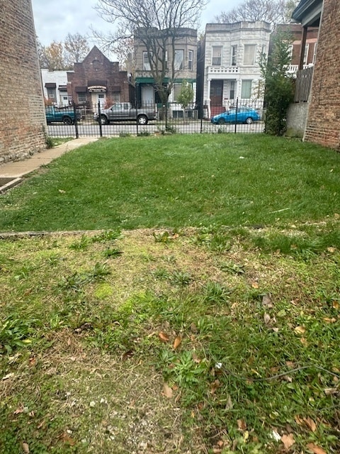 Listing photo 2 for 1522 S Homan Ave, Chicago IL 60623