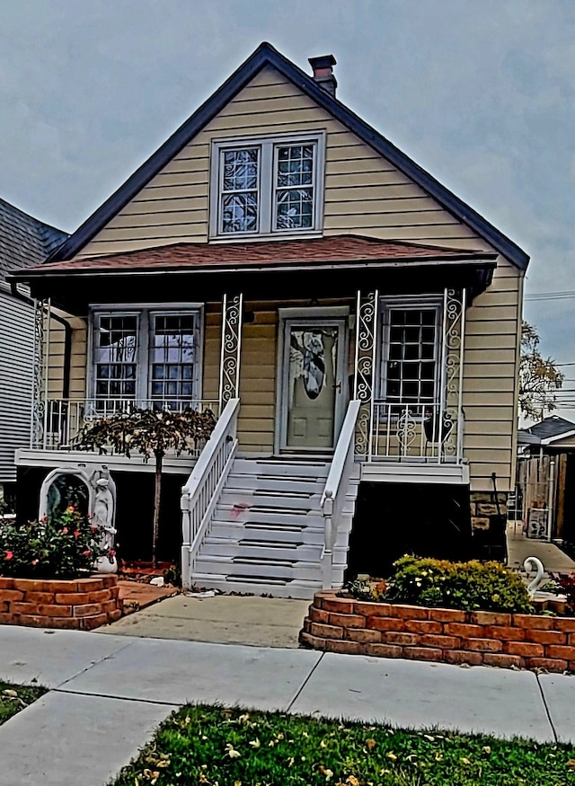 view of front facade featuring a porch