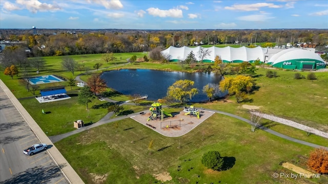 bird's eye view with a water view