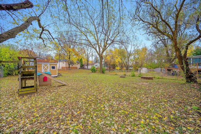 view of yard featuring a playground