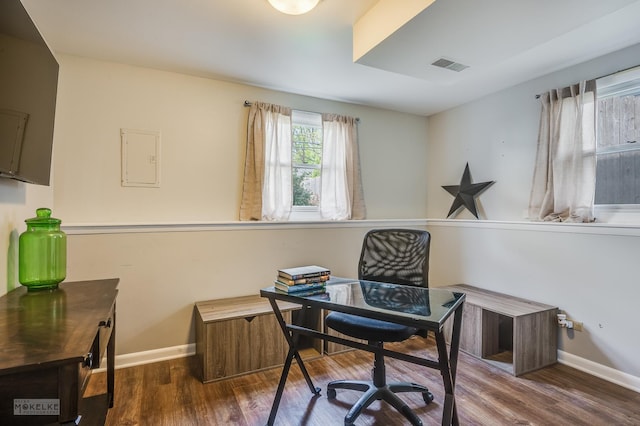 1019 N Webster St, Naperville, IL 60563 - office space featuring wood finished floors and baseboards