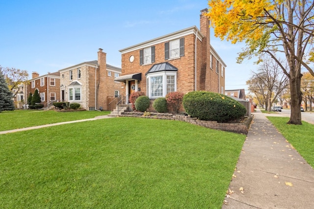 view of front of property with a front yard