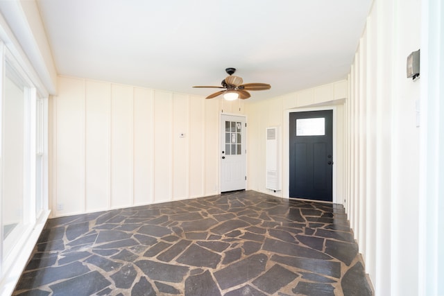 entryway with ceiling fan