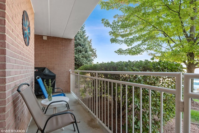 balcony featuring grilling area