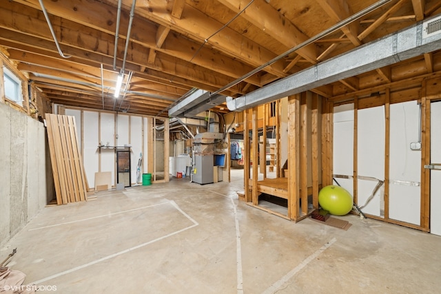 basement with washer / clothes dryer