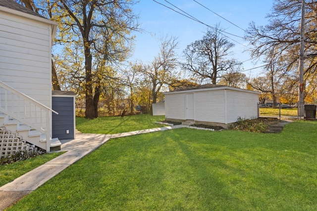 view of yard with a storage shed