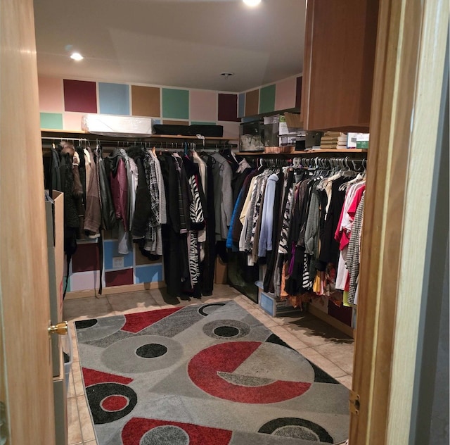 view of spacious closet