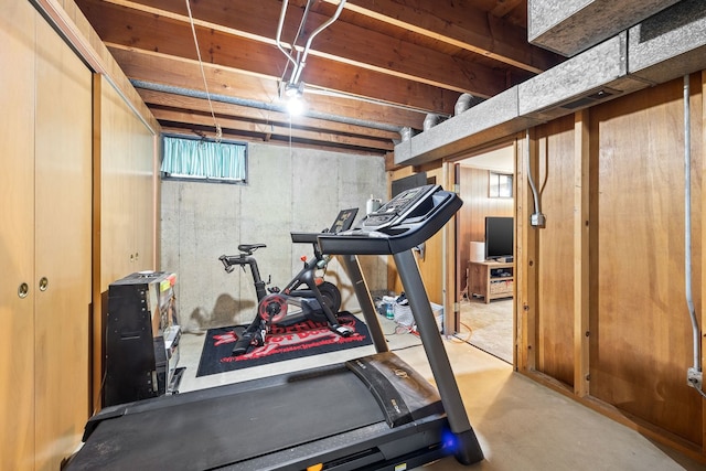 exercise room with a healthy amount of sunlight