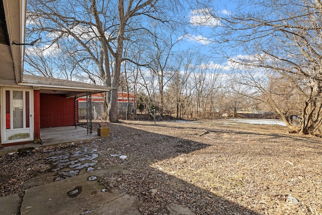 view of yard with a patio