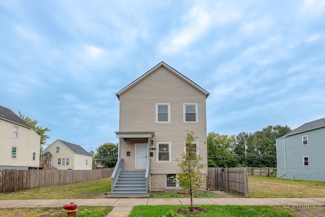 view of front of house with a front yard