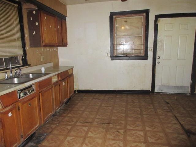 kitchen featuring sink