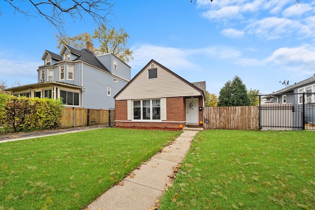 view of front of house with a front lawn