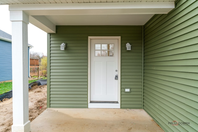 view of property entrance