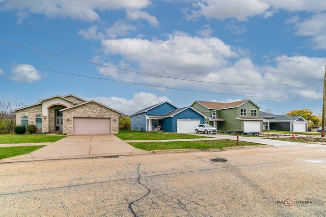 ranch-style home featuring a front yard