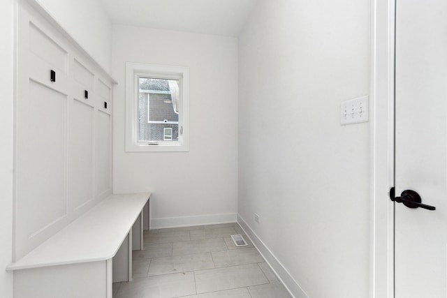 8035 Stanley Trl, Frankfort, IL 60423 - mudroom featuring baseboards