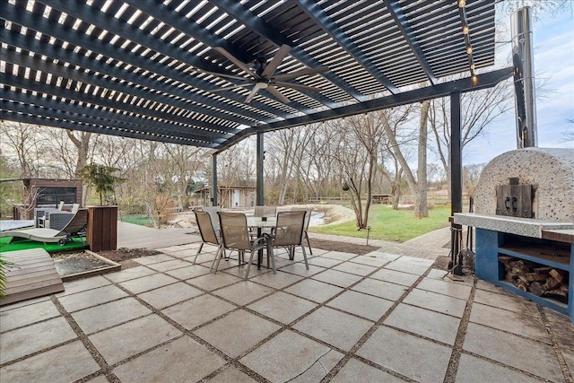 view of patio with a pergola and ceiling fan