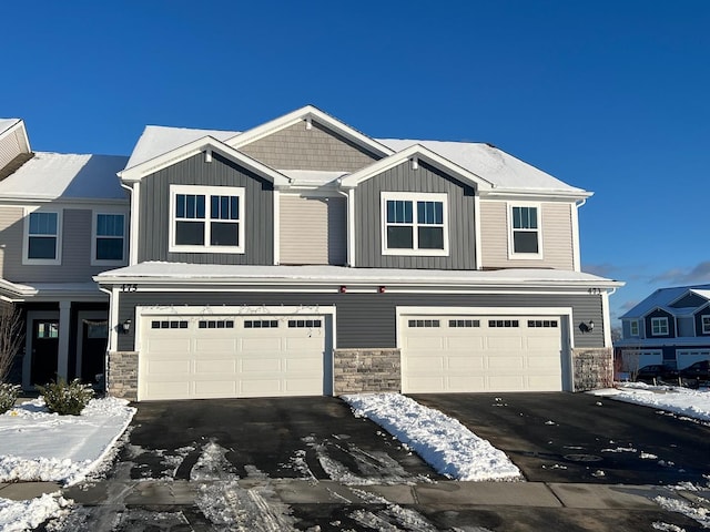 view of front facade with a garage