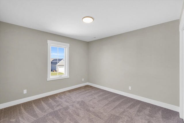 view of carpeted spare room