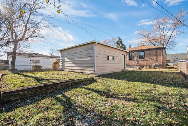 exterior space featuring a lawn