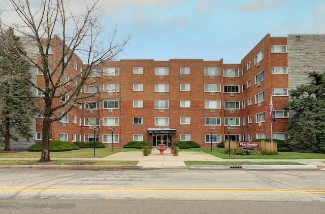 view of building exterior