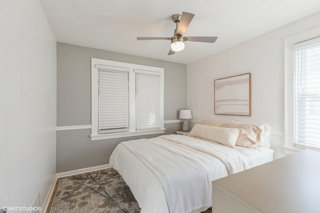 bedroom with ceiling fan