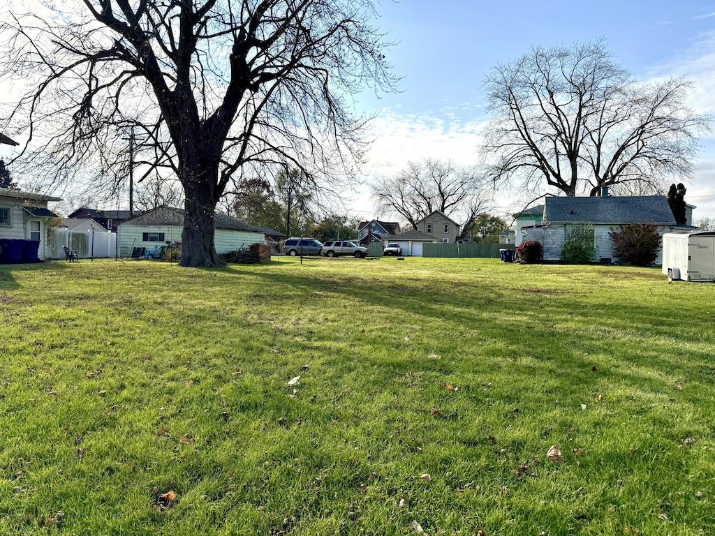 863 Bucklin St, Lasalle, IL 61301 - photo 4