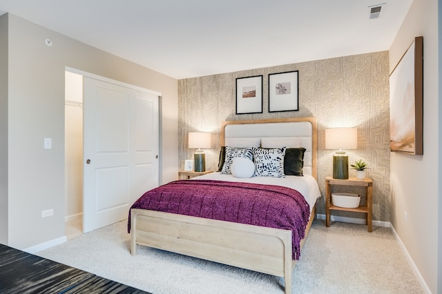 bedroom with carpet flooring