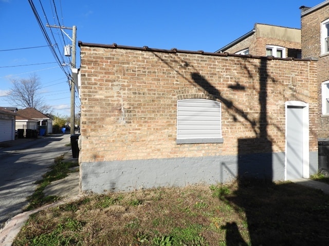 view of home's exterior