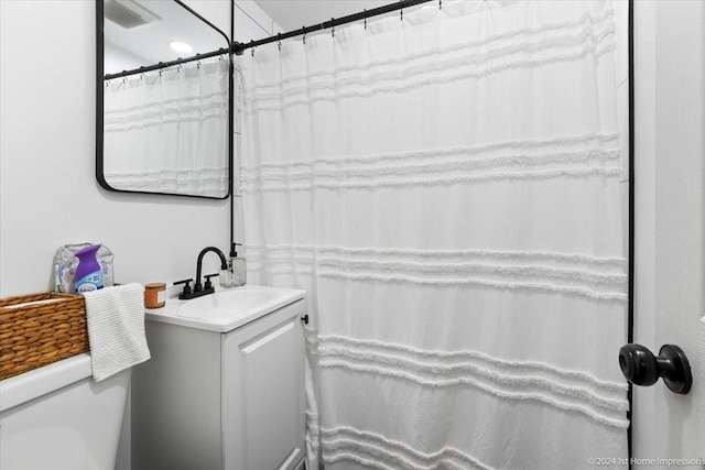 15323 Cherry Ln, Markham, IL 60428 - full bathroom featuring vanity and toilet
