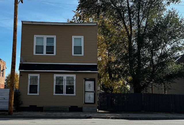 view of front of home